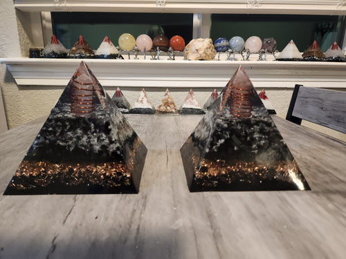 Obsidian Point Pyramid