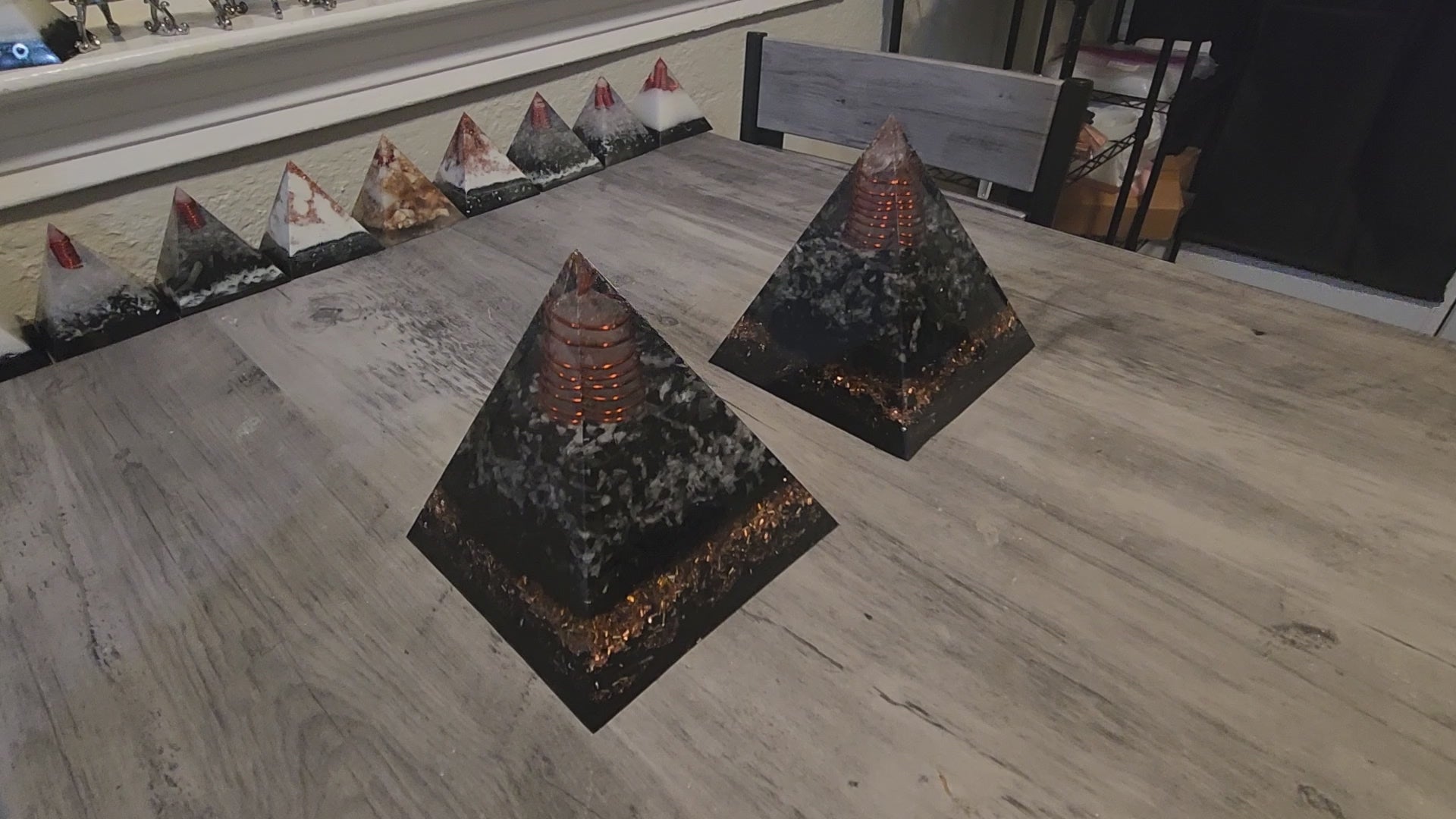 Obsidian Point Pyramid